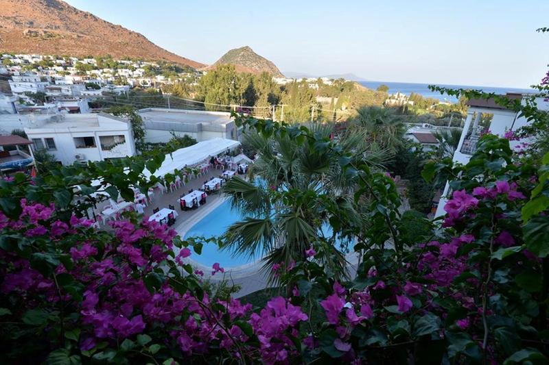 Sunny Garden Nilufer Hotel Тургутрейс Екстер'єр фото