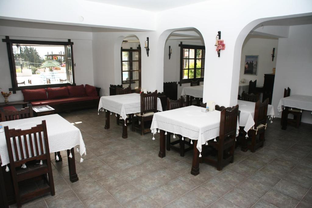Sunny Garden Nilufer Hotel Тургутрейс Ресторан фото