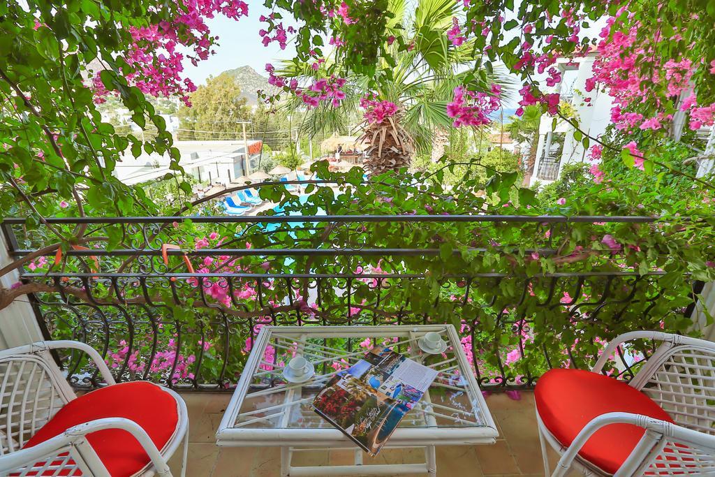 Sunny Garden Nilufer Hotel Тургутрейс Екстер'єр фото