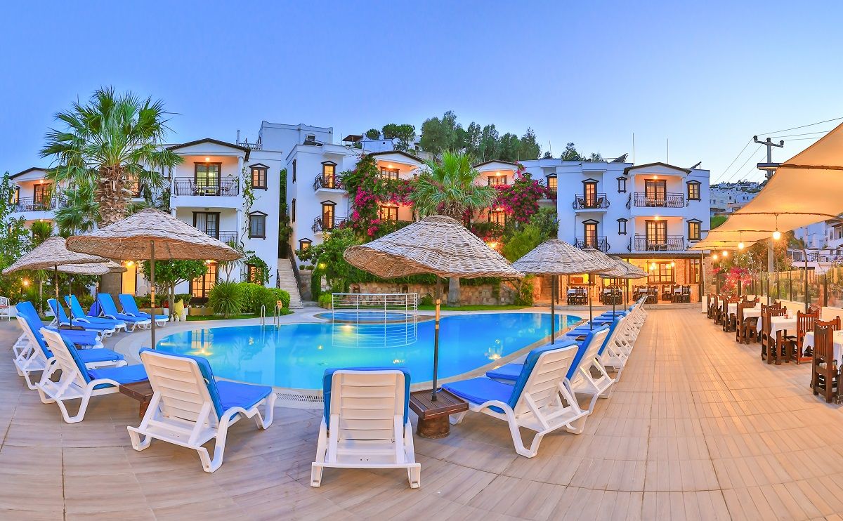 Sunny Garden Nilufer Hotel Тургутрейс Екстер'єр фото